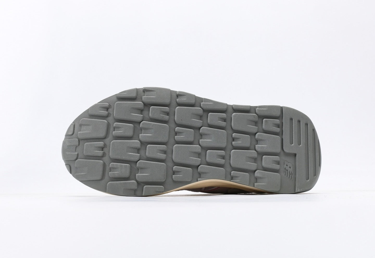 New Balance NB5740