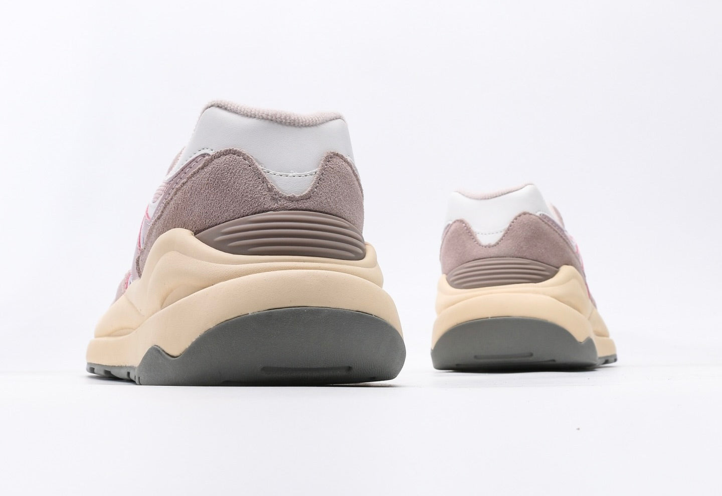 New Balance NB5740