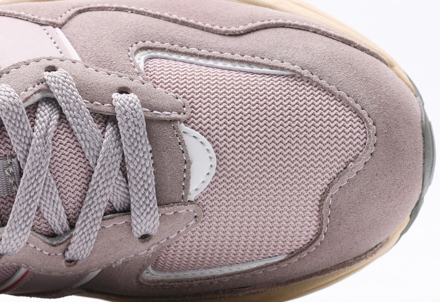 New Balance NB5740