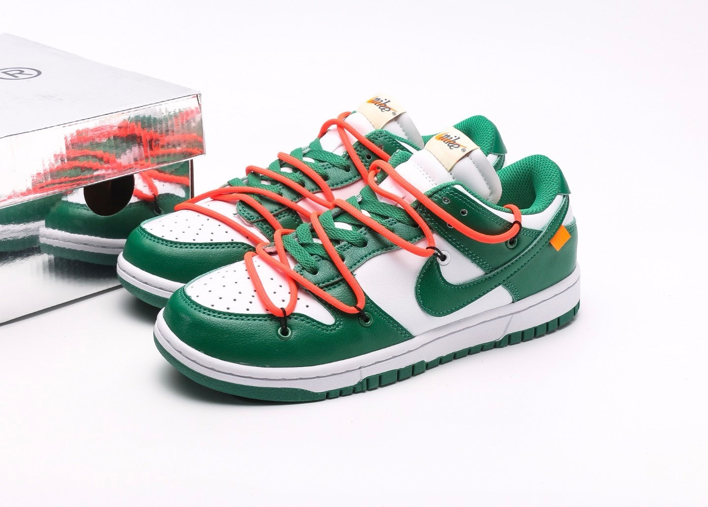 Nike Dunk Low x Off-White