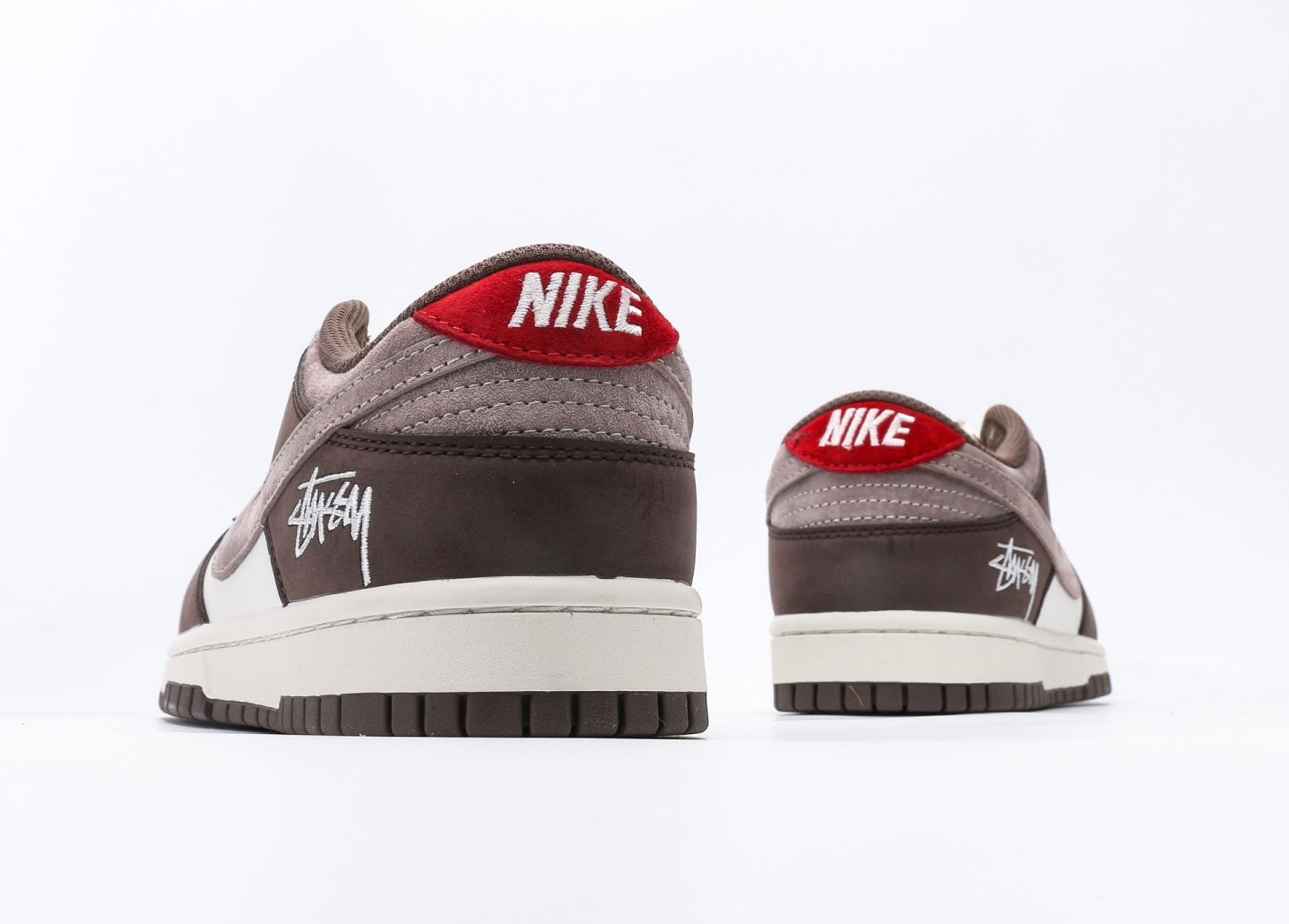Nike Dunk Low x Stussy Brown