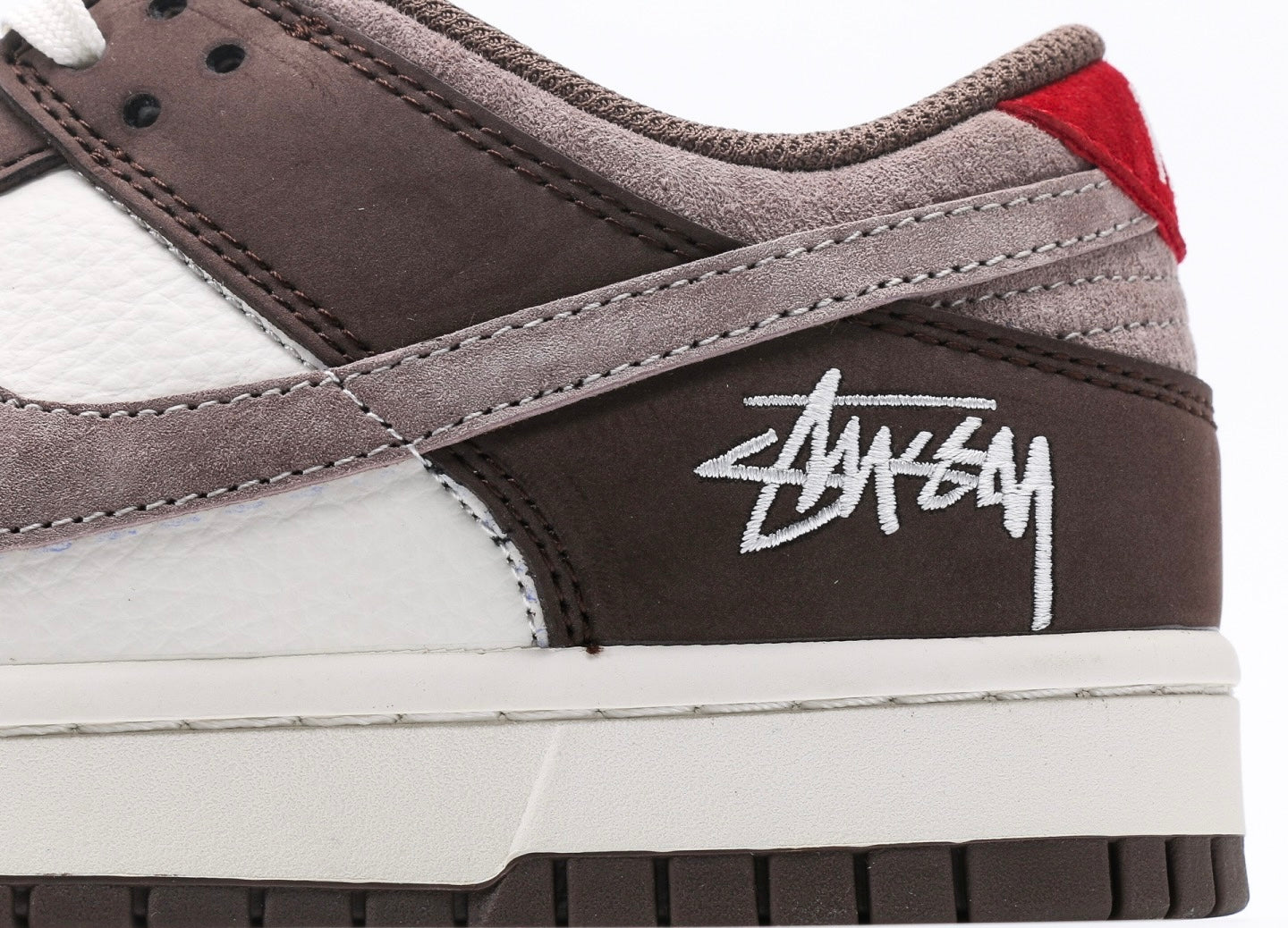 Nike Dunk Low x Stussy Brown