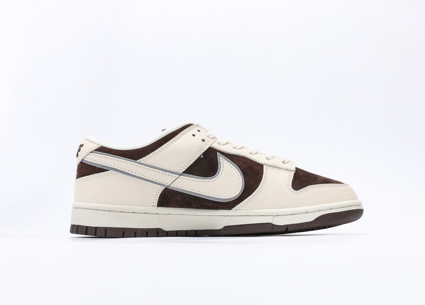 Nike Dunk Low x Stussy
