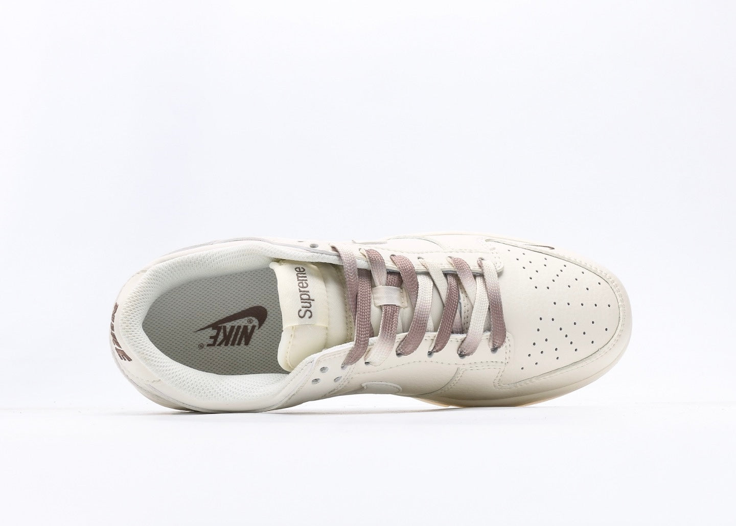 Nike Dunk Low x Supreme Beige