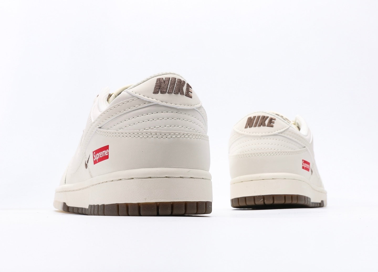 Nike Dunk Low x Supreme Beige