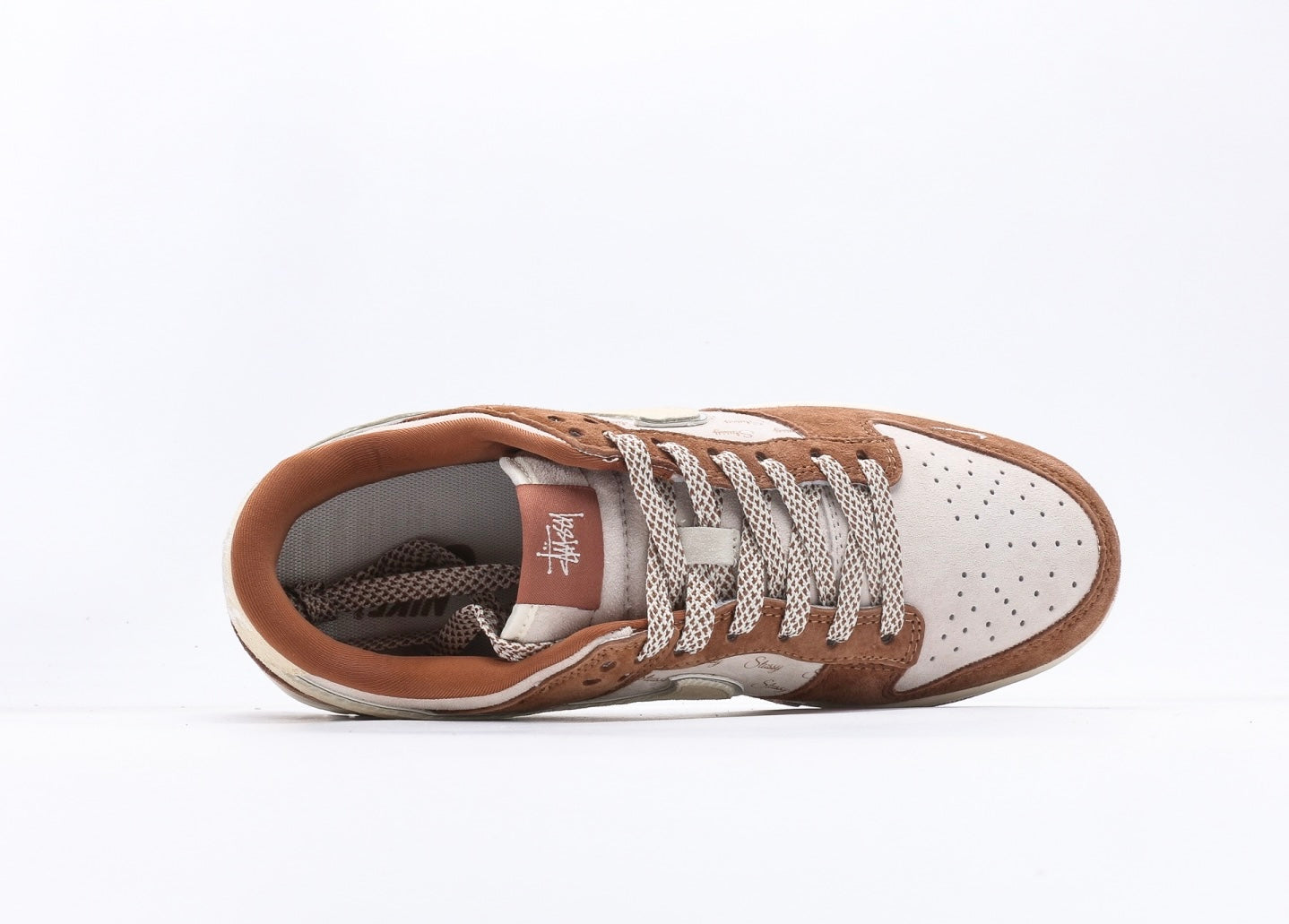 Nike Dunk Low x Stussy