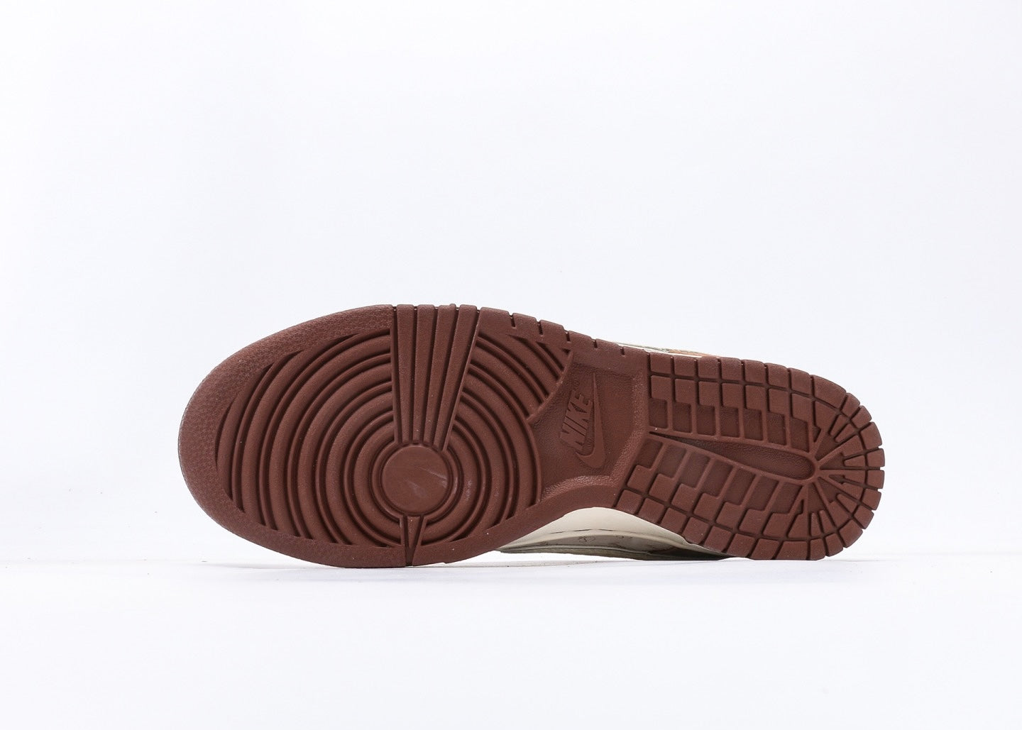 Nike Dunk Low x Stussy