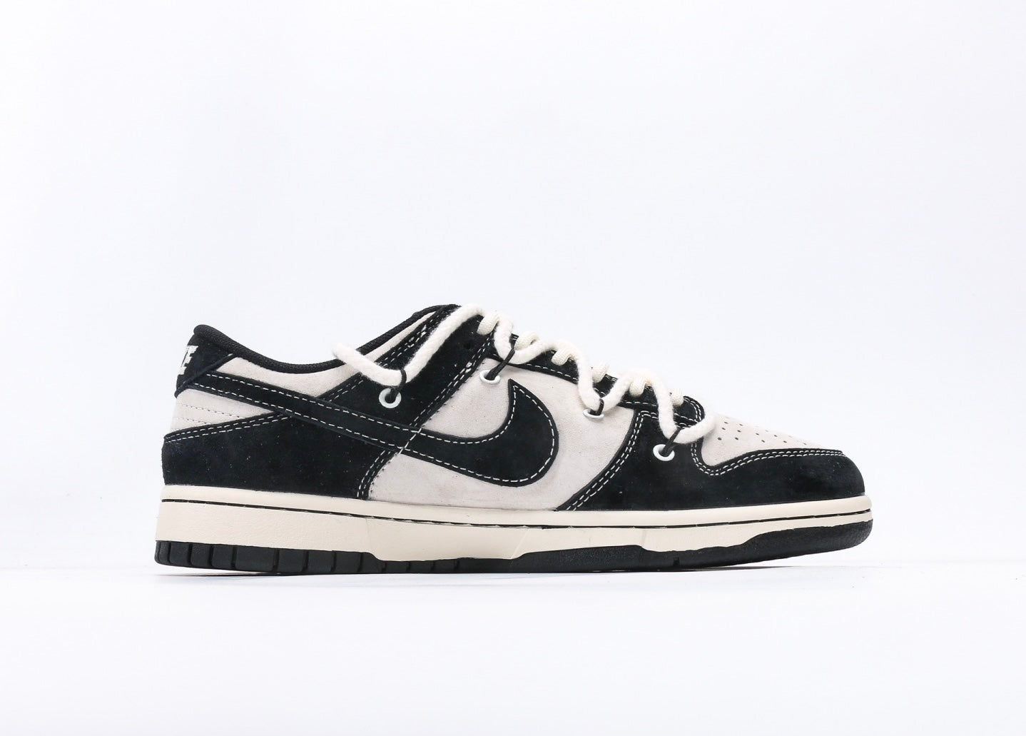 Nike Dunk Low x Stussy Pro