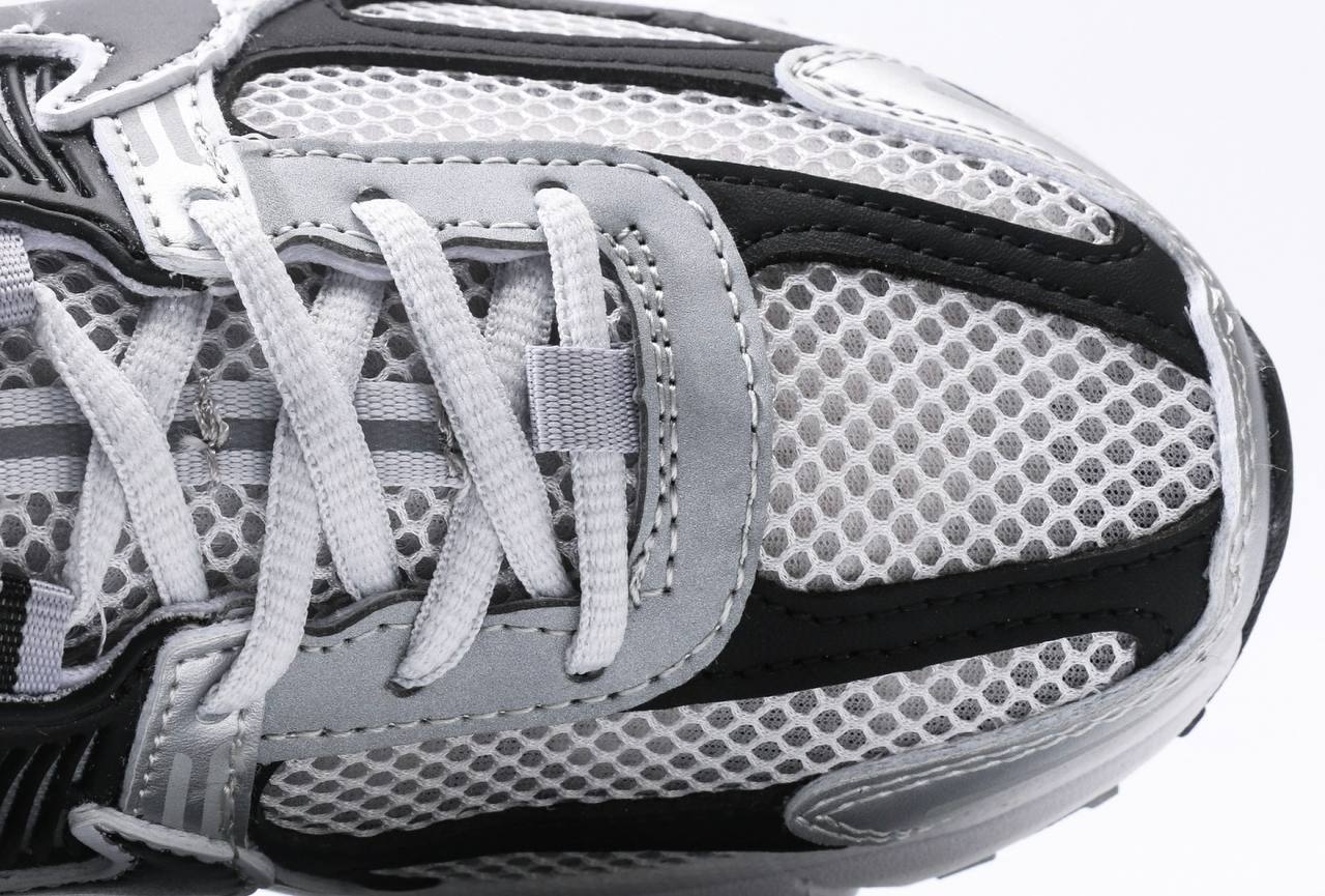 Nike Zoom Vomero 5