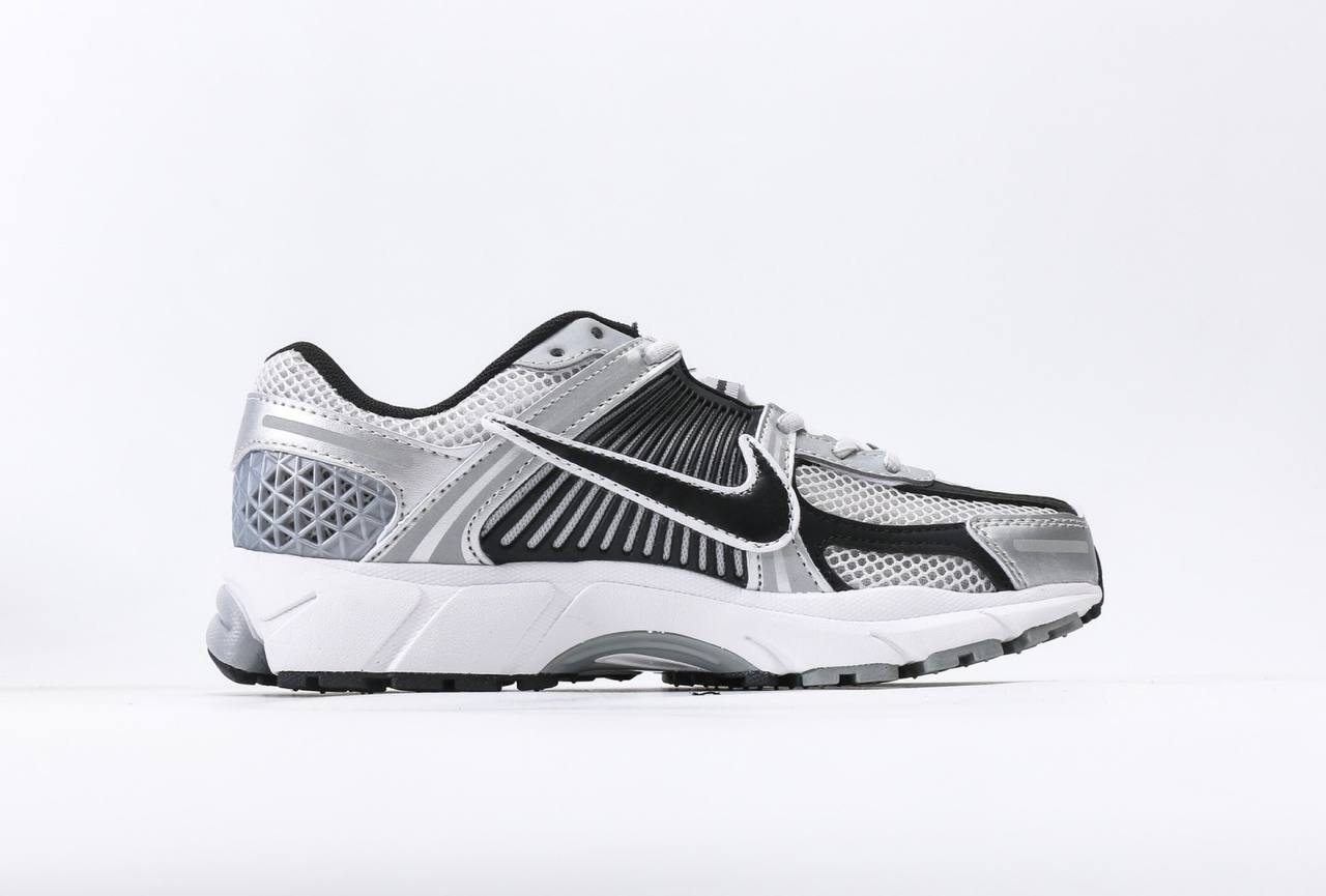 Nike Zoom Vomero 5