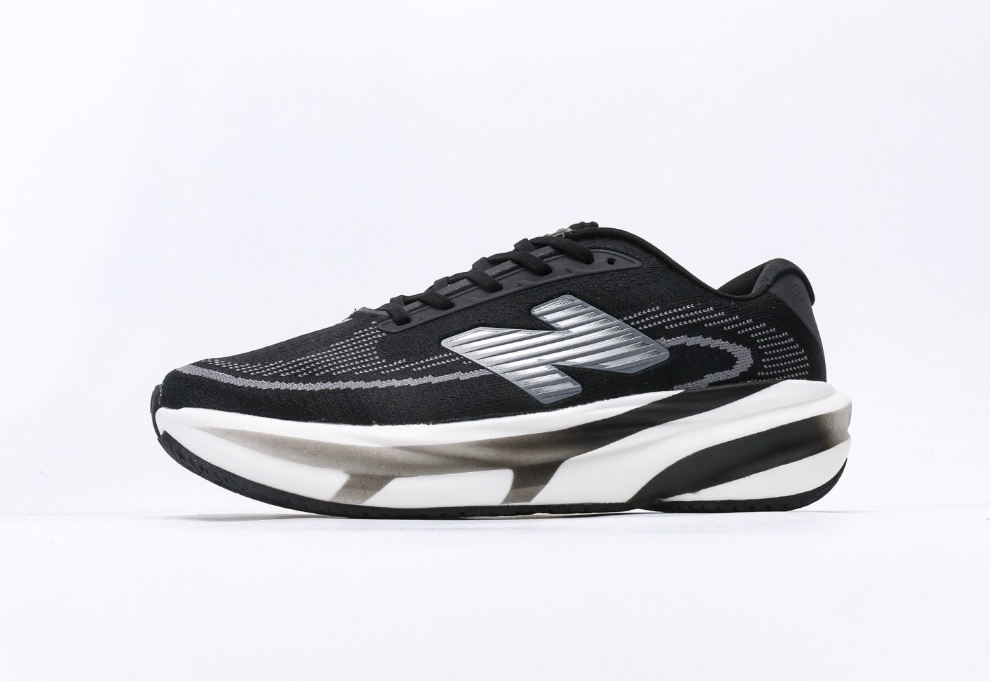 New Balance W880