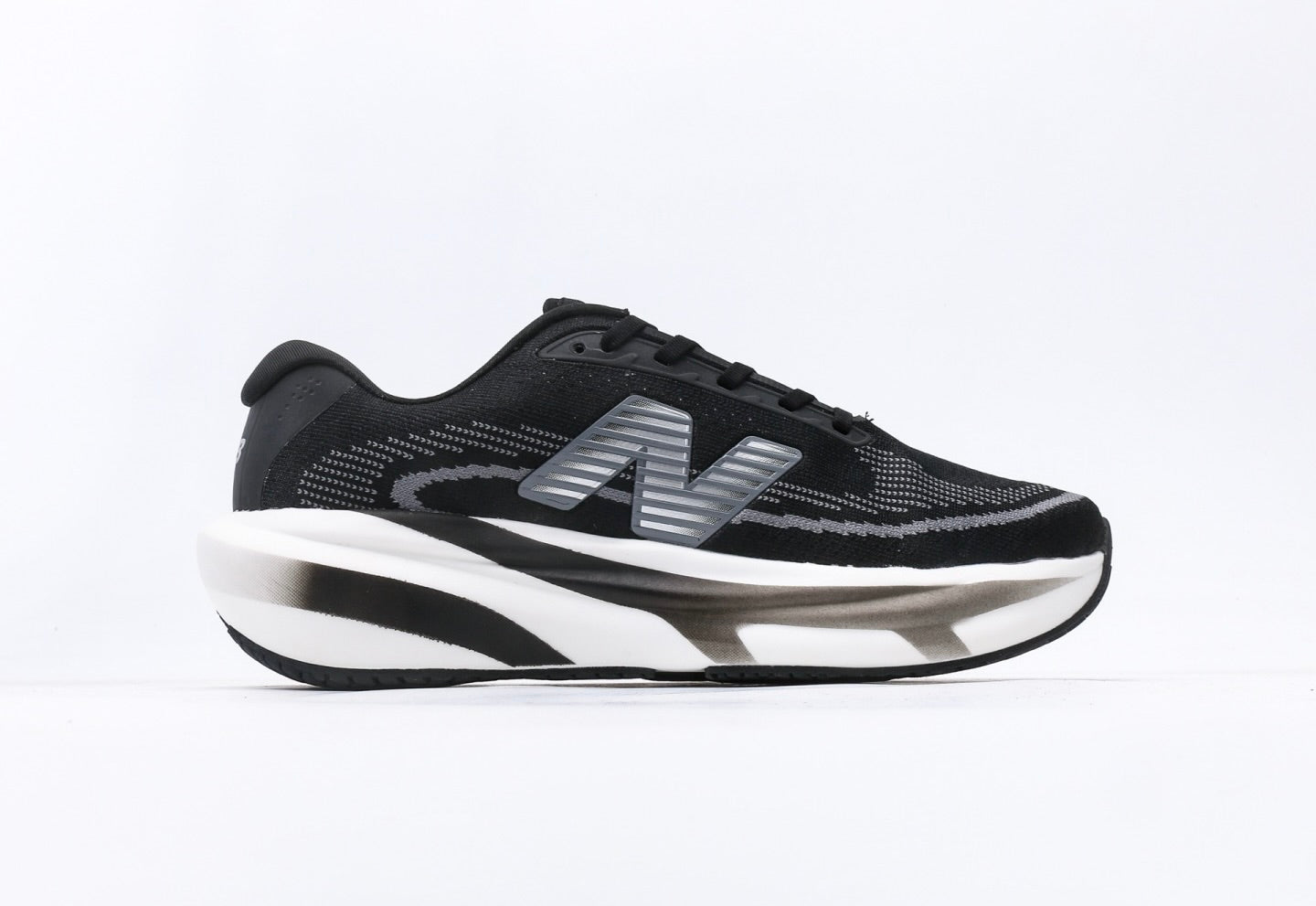 New Balance W880