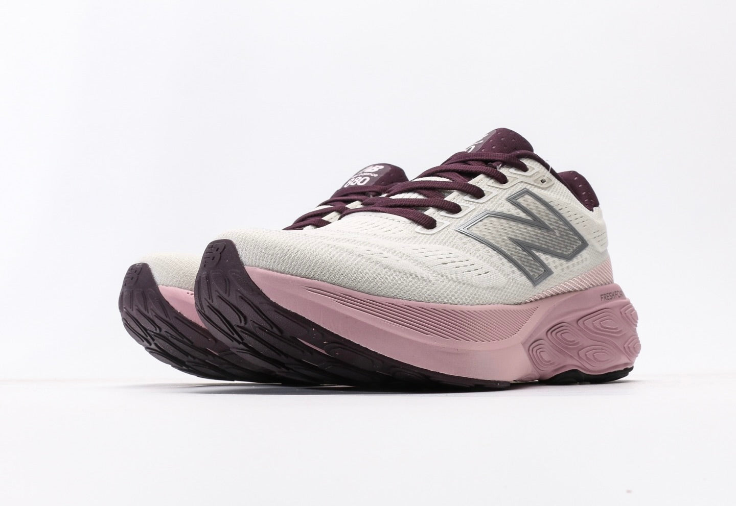 New Balance NB880