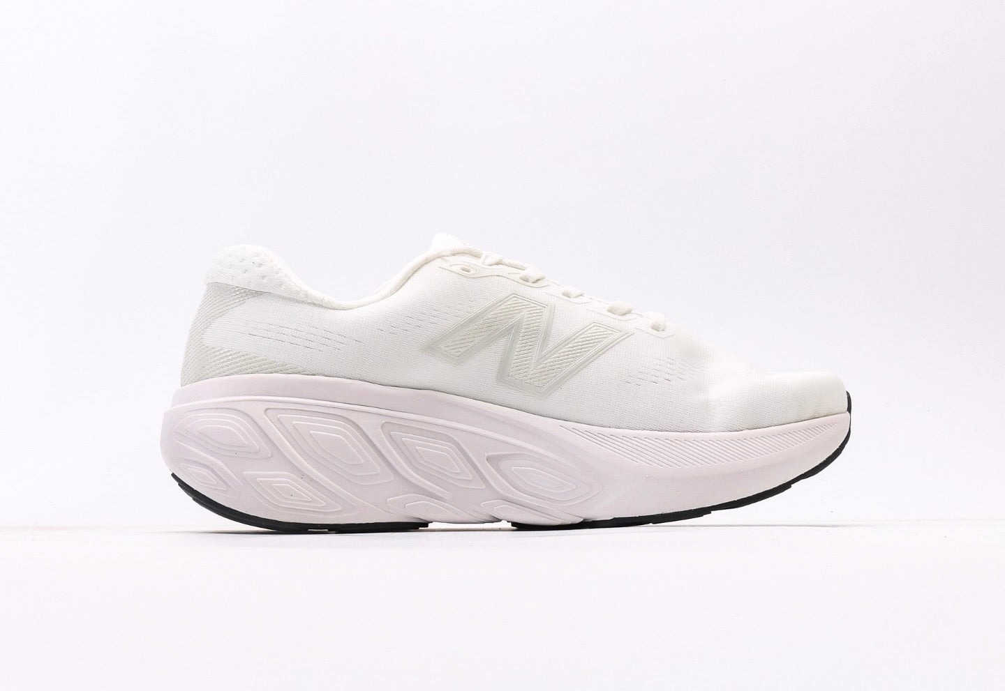 New Balance W880