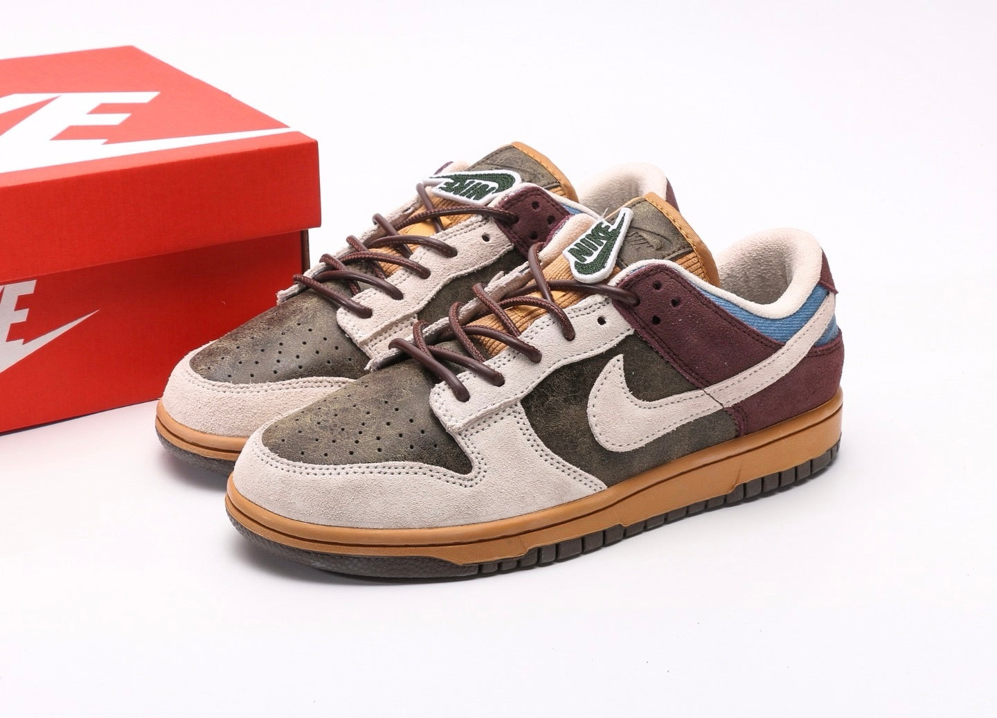 Nike Dunk Low Love & Peace