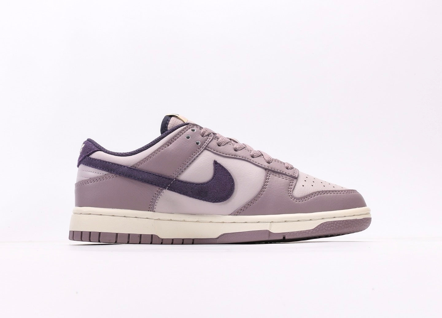 Nike Dunk Low Purple