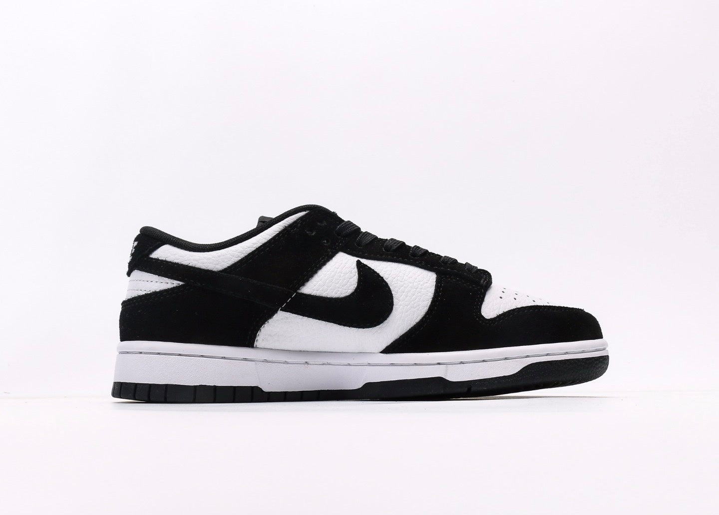 Nike Dunk Low Retro Black&White