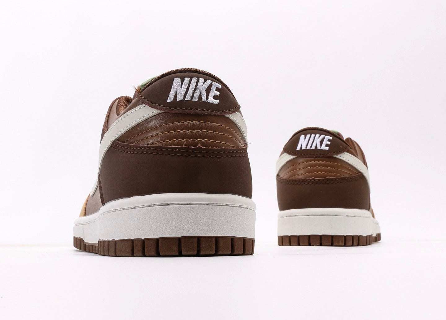 Nike Dunk Low Brown