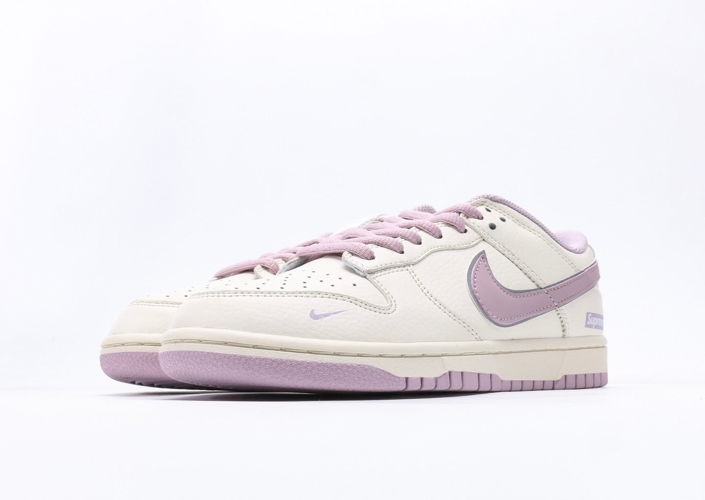 Nike Dunk Low x Supreme Pink&White