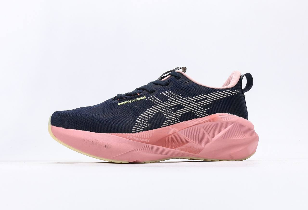 ASICS NOVABLAST™ 5 LE