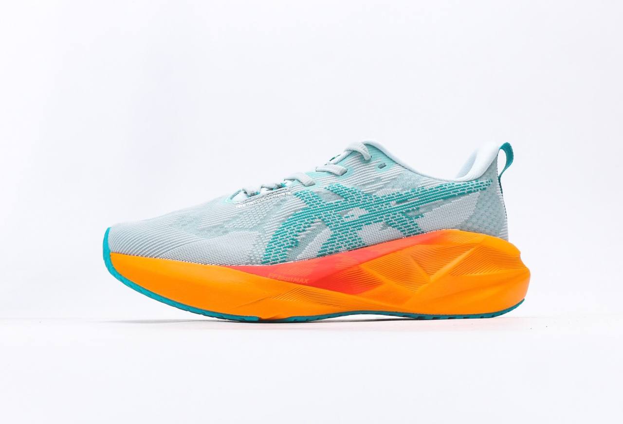 ASICS NOVABLAST™ 5 LE