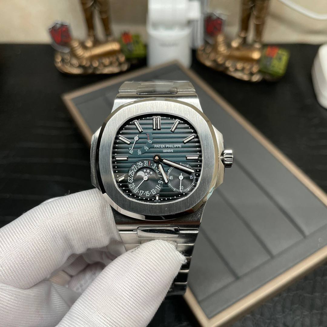 Patek Philippe Nautilus