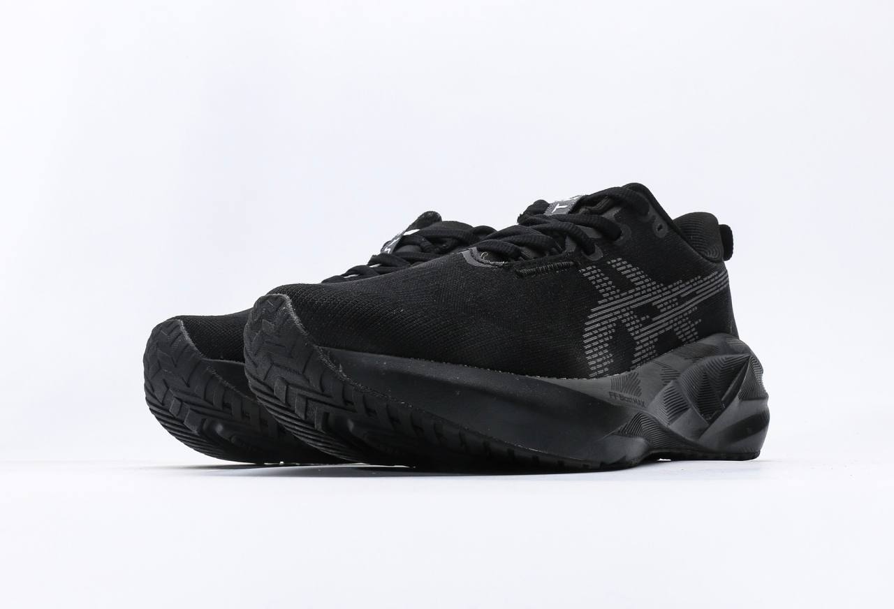 ASICS NOVABLAST™ 5 LE