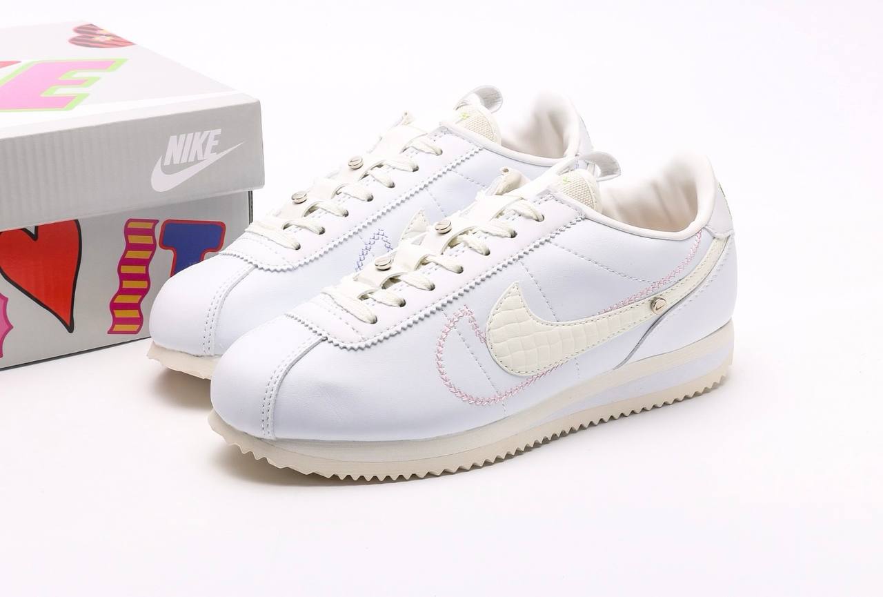 Nike Classic Cortez (Woman)