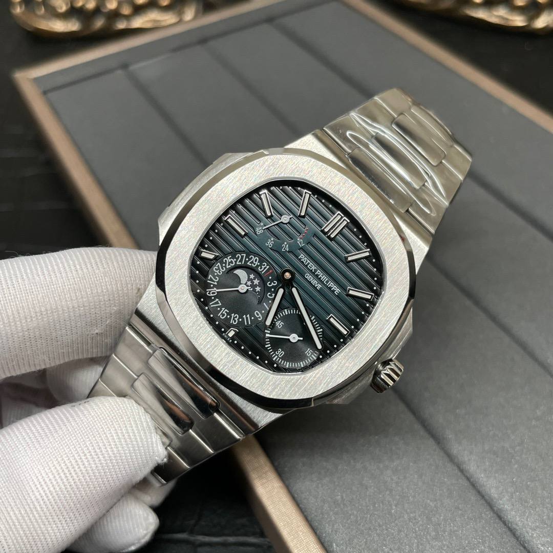 Patek Philippe Nautilus