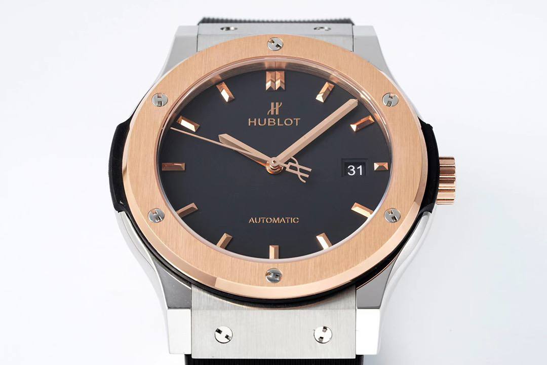 HUBLOT Classic Fusion Titanium King Gold 42mm