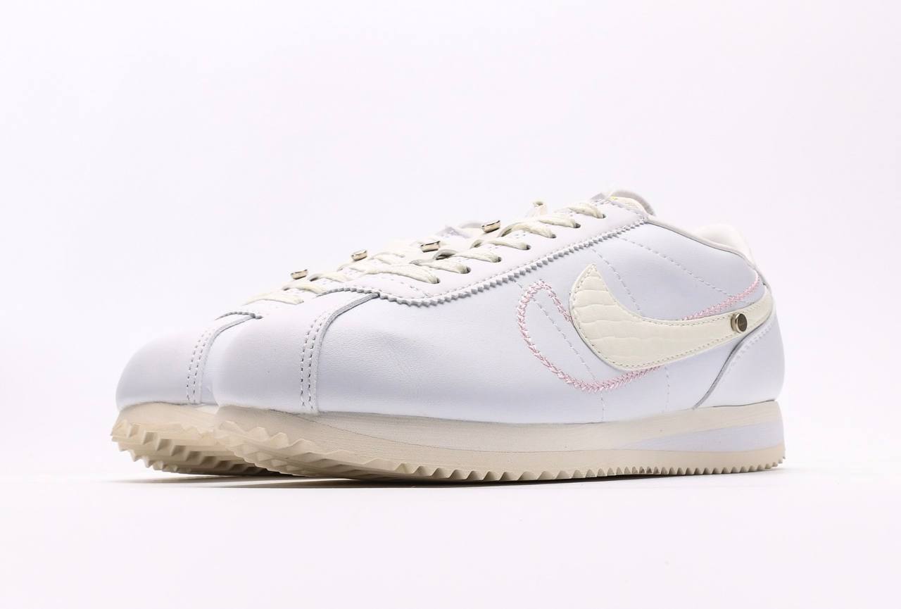 Nike Classic Cortez (Woman)