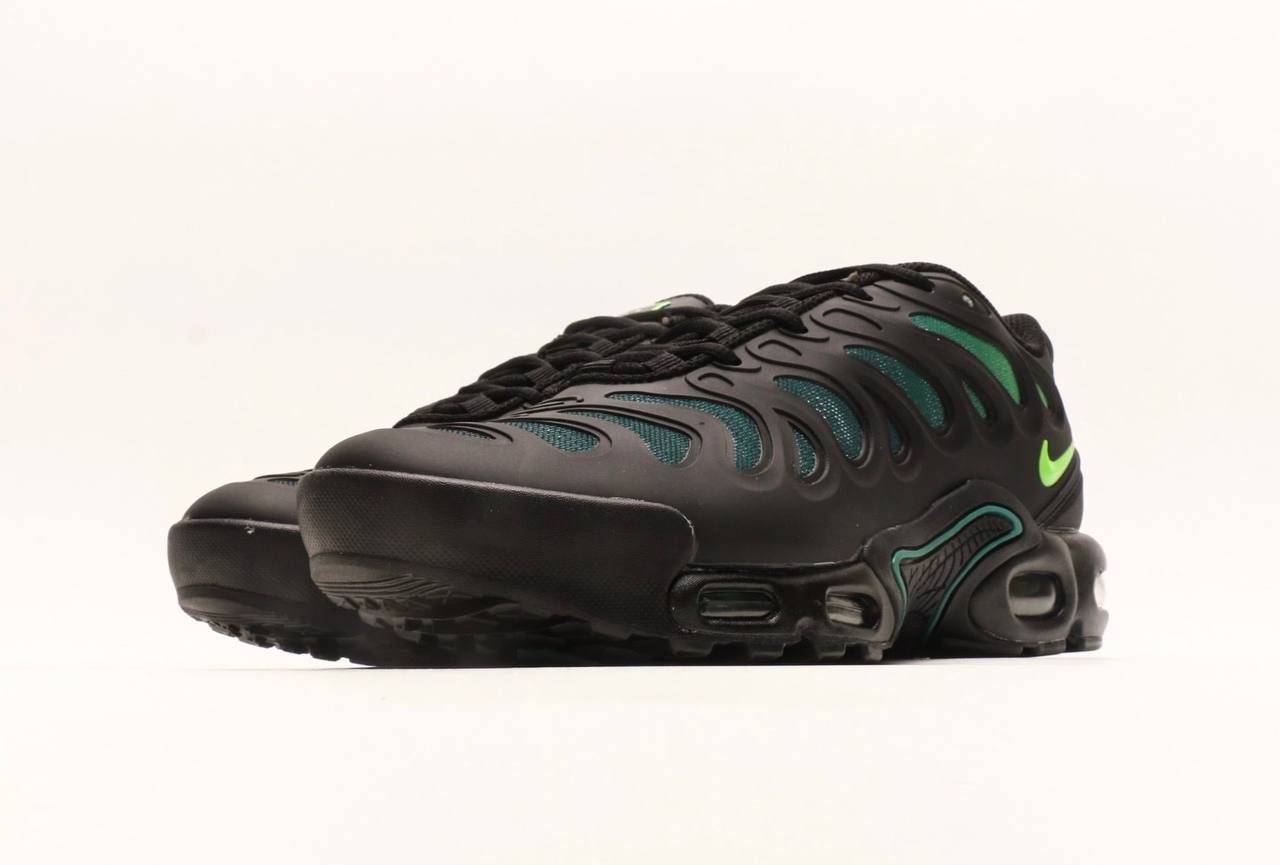 Nike Air Max Plus Drift