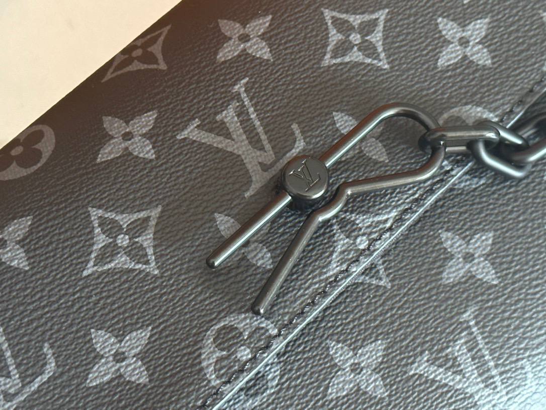 Louis Vuitton Messenger Steamer