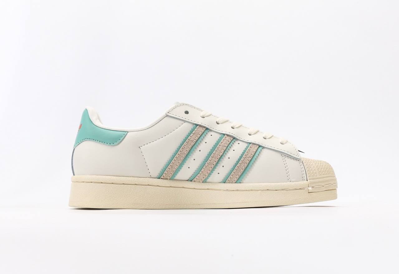 Adidas Superstar "Dumbo"