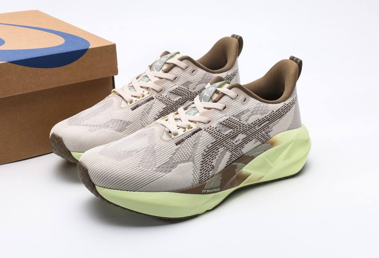 ASICS NOVABLAST™ 5 LE