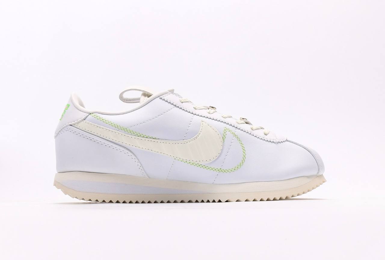 Nike Classic Cortez (Woman)