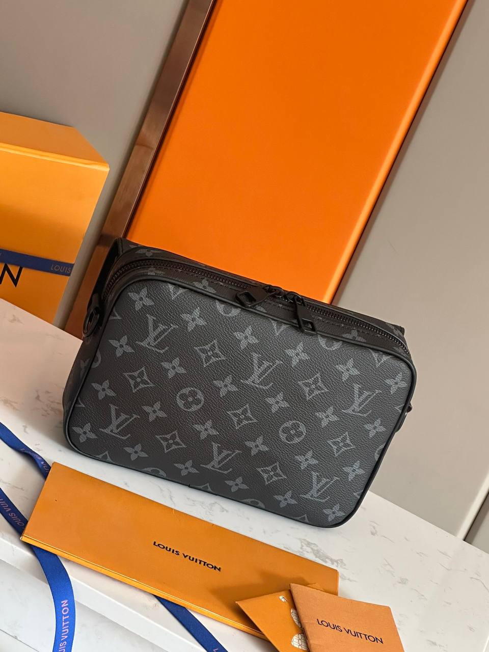 Louis Vuitton Messenger Steamer