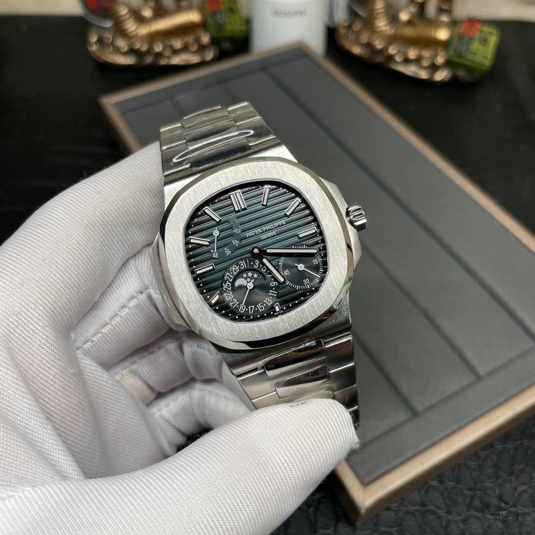 Patek Philippe Nautilus